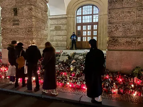 2023 namesti Jana Palacha candles pieta1