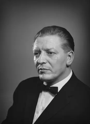 johtaja Rurik Lindström