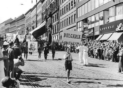 Bundesarchiv Bild 183-L0602-0335, Prag, Weltfestspiele, Abschlussdemonstration