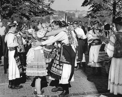 Bundesarchiv Bild 183-L0602-0329, Prag, Weltfestspiele, Gruppe aus Böhmen