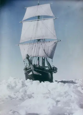 Endurance under full sail Frank Hurley State Library NSW a090012h