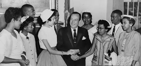 Robert F. Wagner with Little Rock students NYWTS