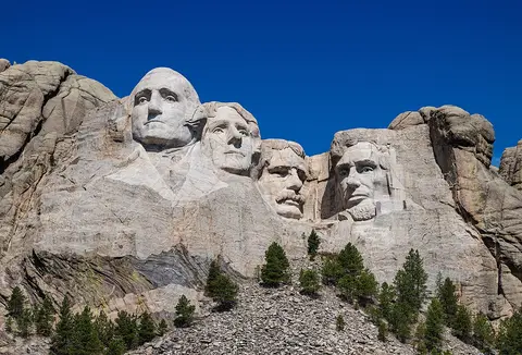 Mount Rushmore detail view (100MP)