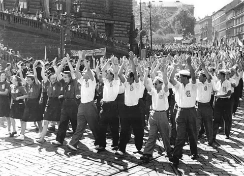 Bundesarchiv Bild 183-L0602-0334, Prag, Weltfestspiele, Abschlussdemonstration