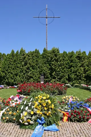 Lidice Massengrab Pelz