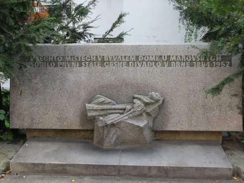 Brno, Veveří, pamětní deska divadla
