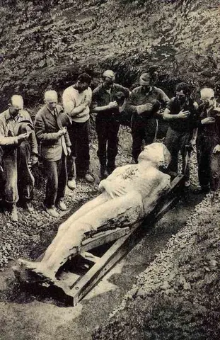 Cardiff Giant 2